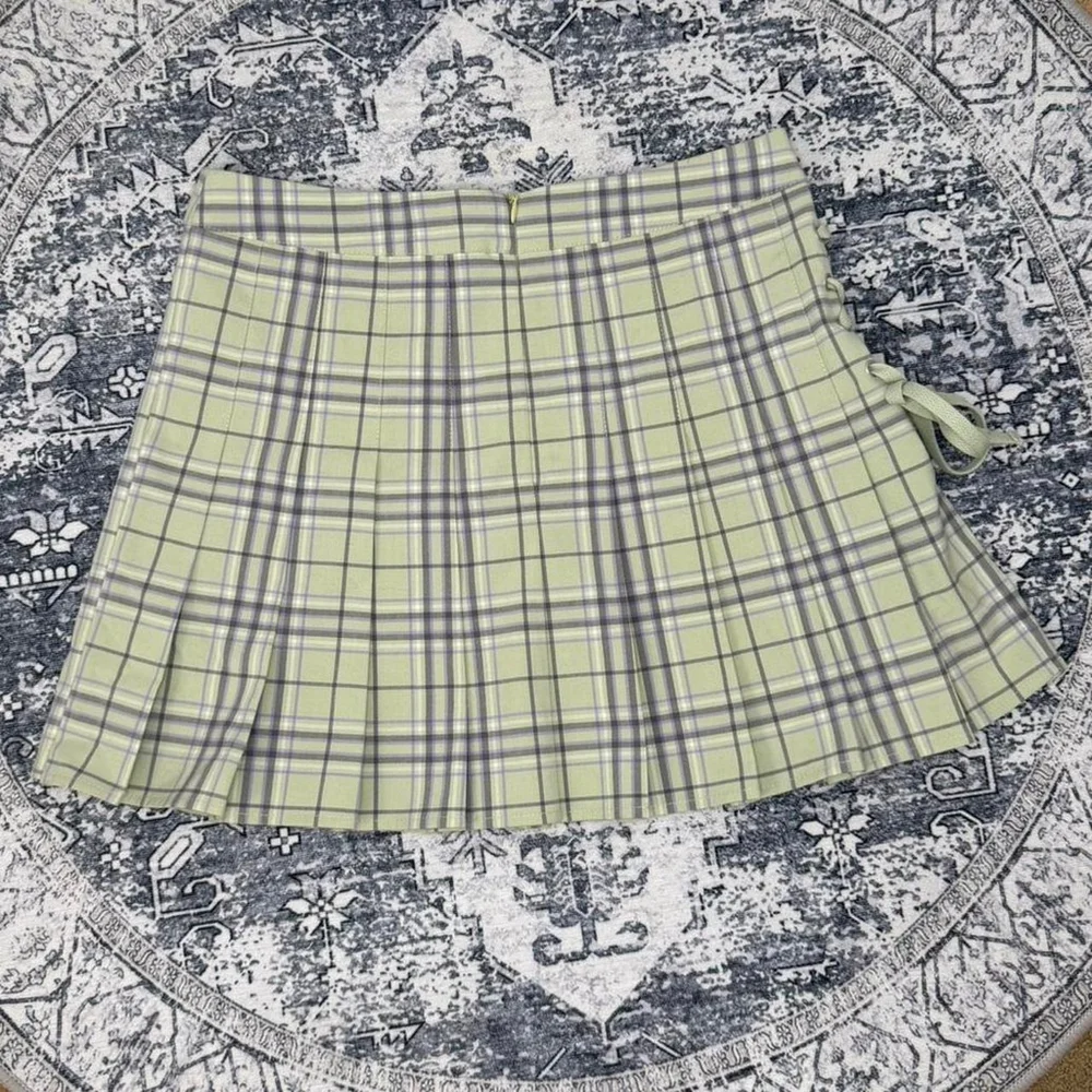 Forever 21 Green Plaid Skirt - Size M